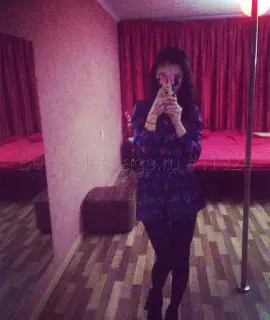 Карина Анкета массажистки Карина - Фото 1, район Коминтерновский, 20 лет, №889